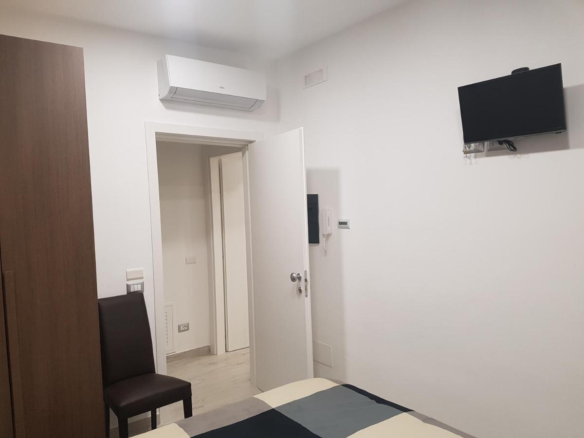 Guest House Via Milano Catanzaro Ngoại thất bức ảnh