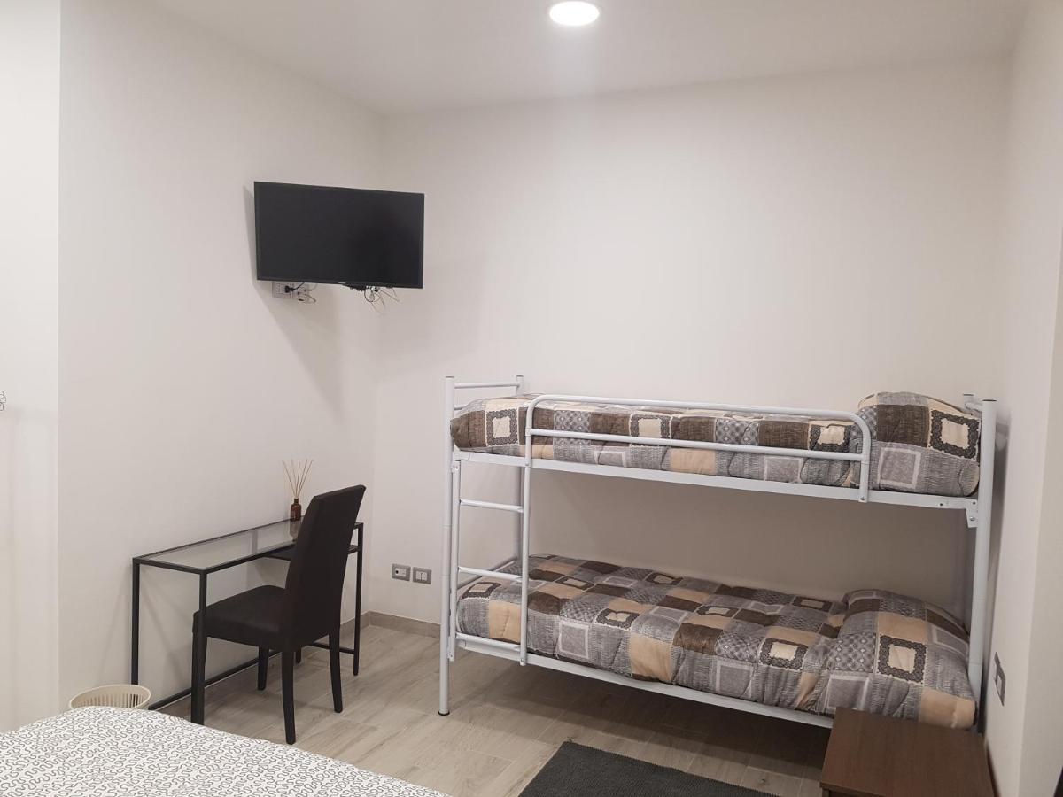 Guest House Via Milano Catanzaro Ngoại thất bức ảnh