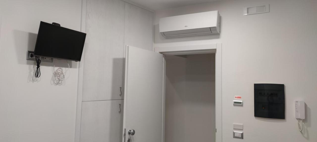Guest House Via Milano Catanzaro Ngoại thất bức ảnh